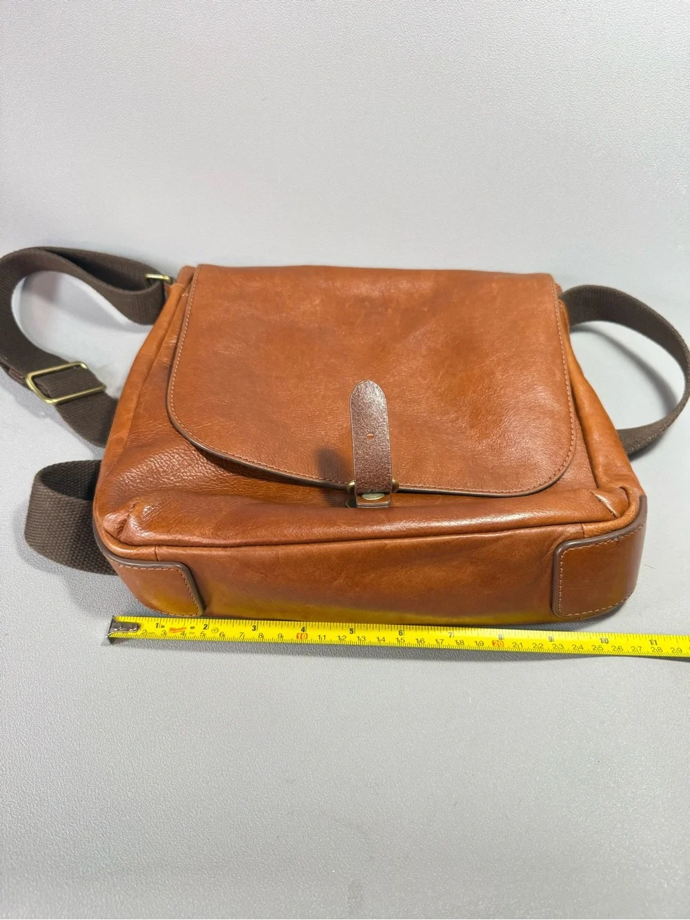 Fossil Buckner North/South City Cognac Brown Leather Messenger Bag